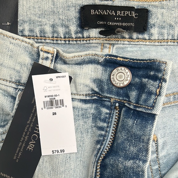 BNWT Banana Republic Factory Curvy, Cropped Bootcut Jeans RRP $79.99 Size 28/6 - Picture 3 of 6